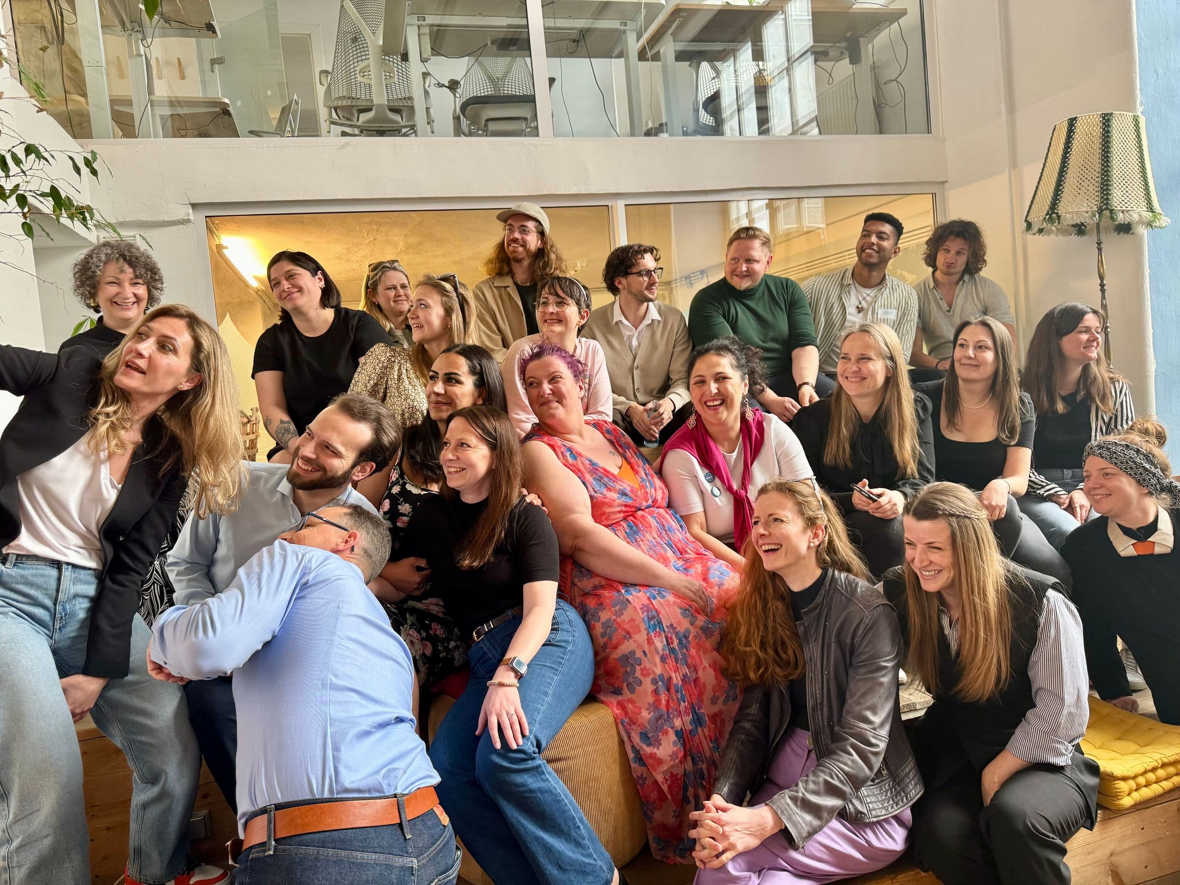 Gruppenfoto von Love Politics Teilnehmenden