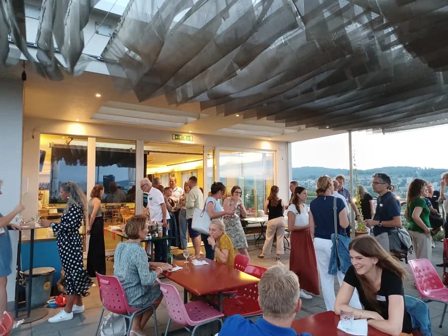 Kampagnenforum-Soirée zu Advocacy, Kommunikation & Marketing: Wissens-Sprint über den Dächern