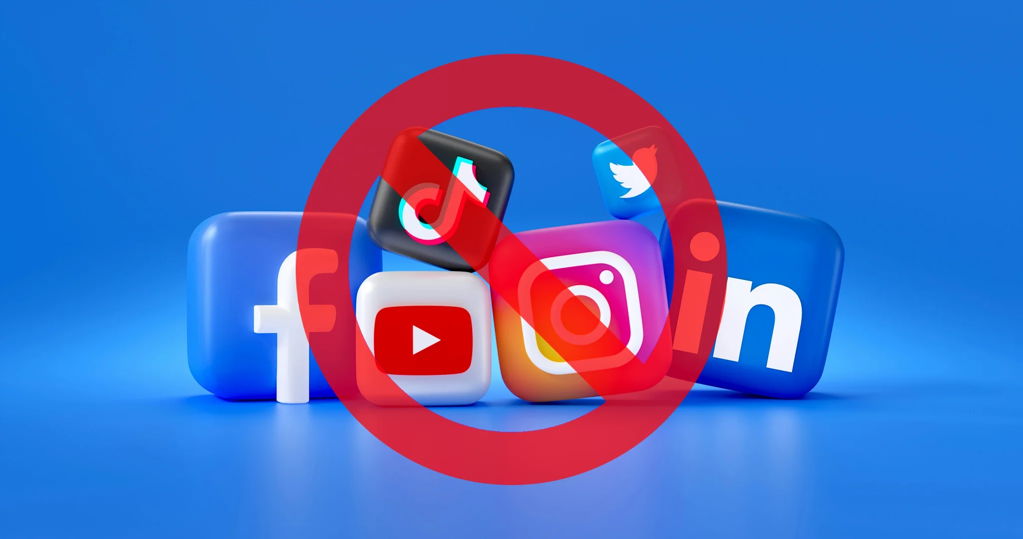 Social Media Icons mit Verbotsschild darüber