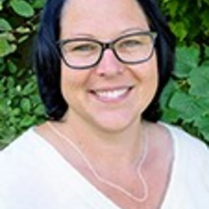 Portraitfoto von Ramona Howald