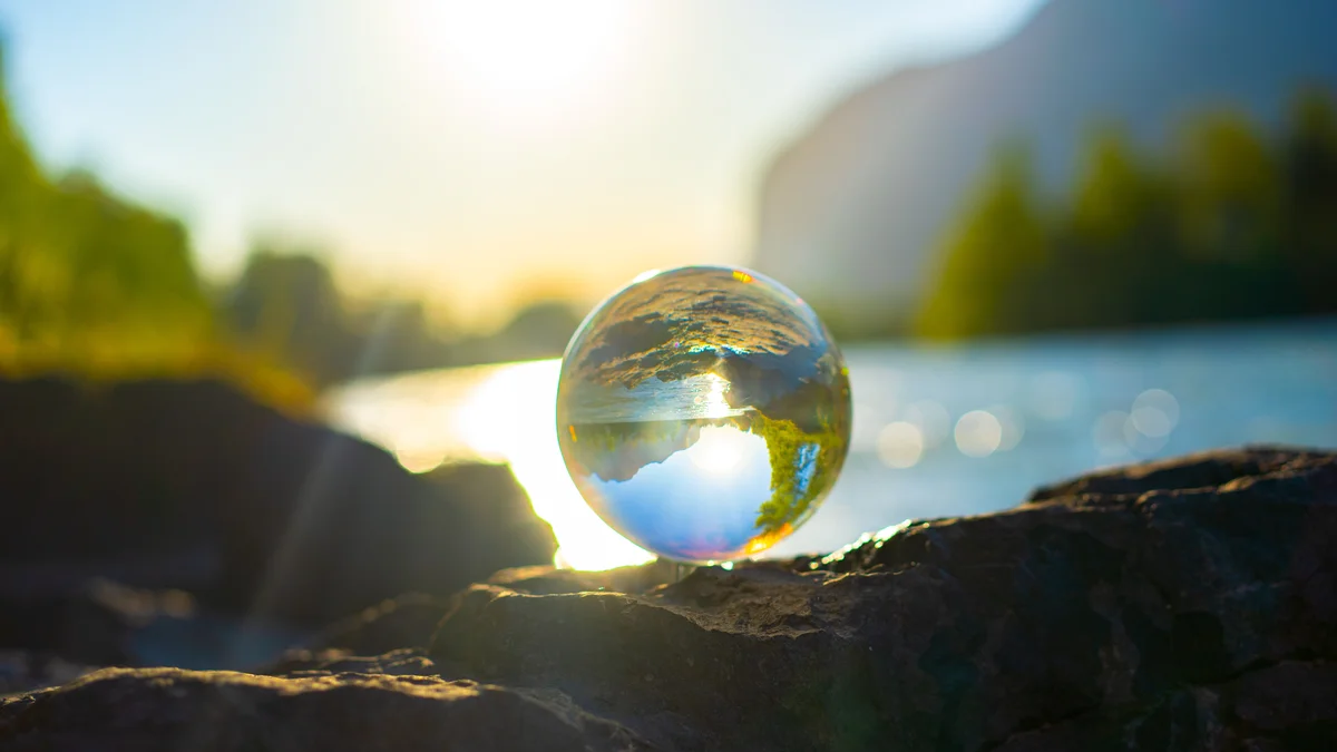 Globe - Alin Andersen